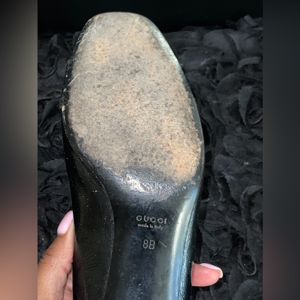 Authentic Gucci shoes - Picture 3 of 6